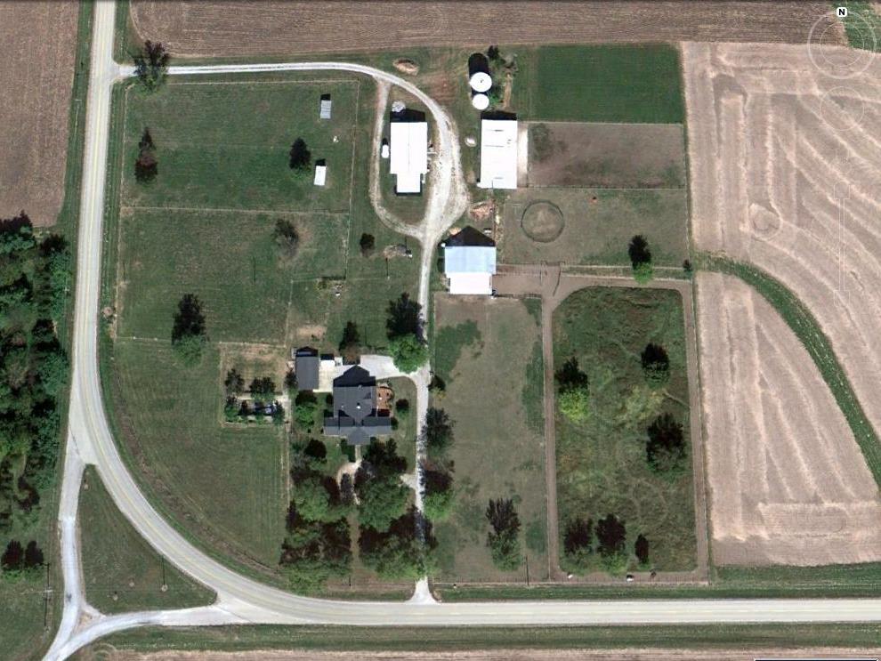 Blue_Rose_Farm